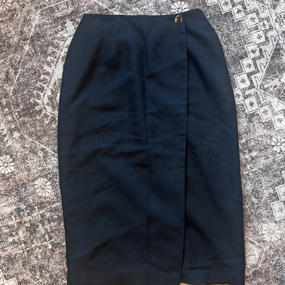 Elegant Black Skirt